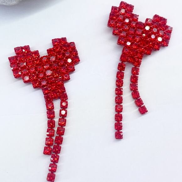 NEW Red Crystal Heart Earrings - Picture 3 of 12